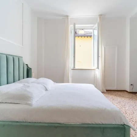 Spacious - 4 Bedrooms And 3 Bathrooms דירה