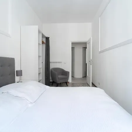 Spacious - 4 Bedrooms And 3 Bathrooms * ברגמו