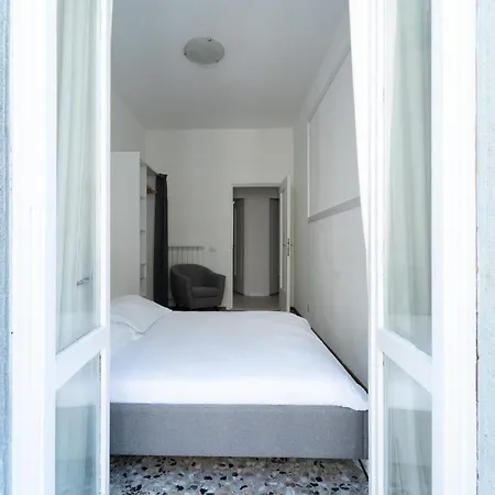 Spacious - 4 Bedrooms And 3 Bathrooms דירה *