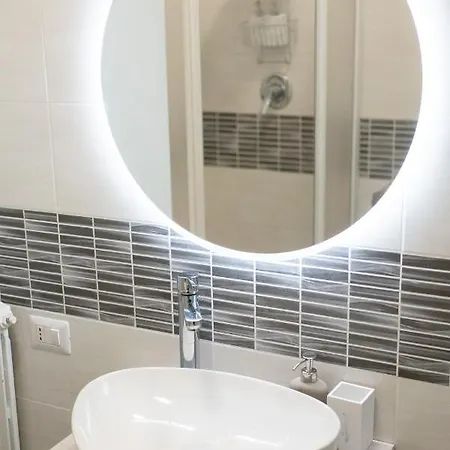アパート Spacious - 4 Bedrooms And 3 Bathrooms