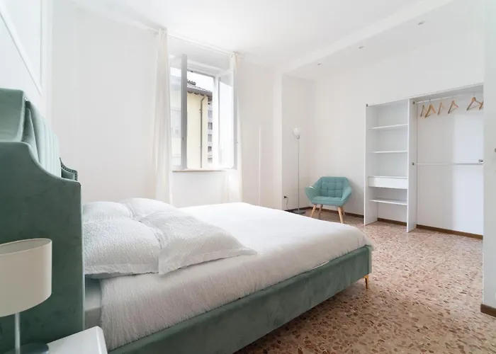 Spacious - 4 Bedrooms And 3 Bathrooms Apartment