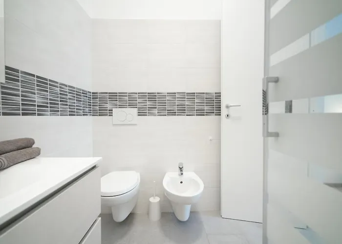 Spacious - 4 Bedrooms&3 Bathrooms Bérgamo