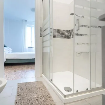 Spacious - 4 Bedrooms And 3 Bathrooms *