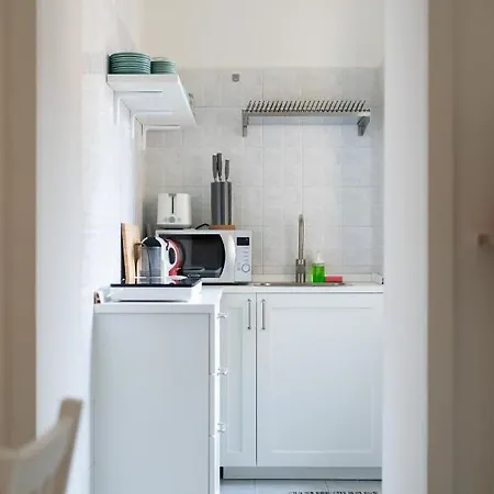 Spacious - 4 Bedrooms And 3 Bathrooms